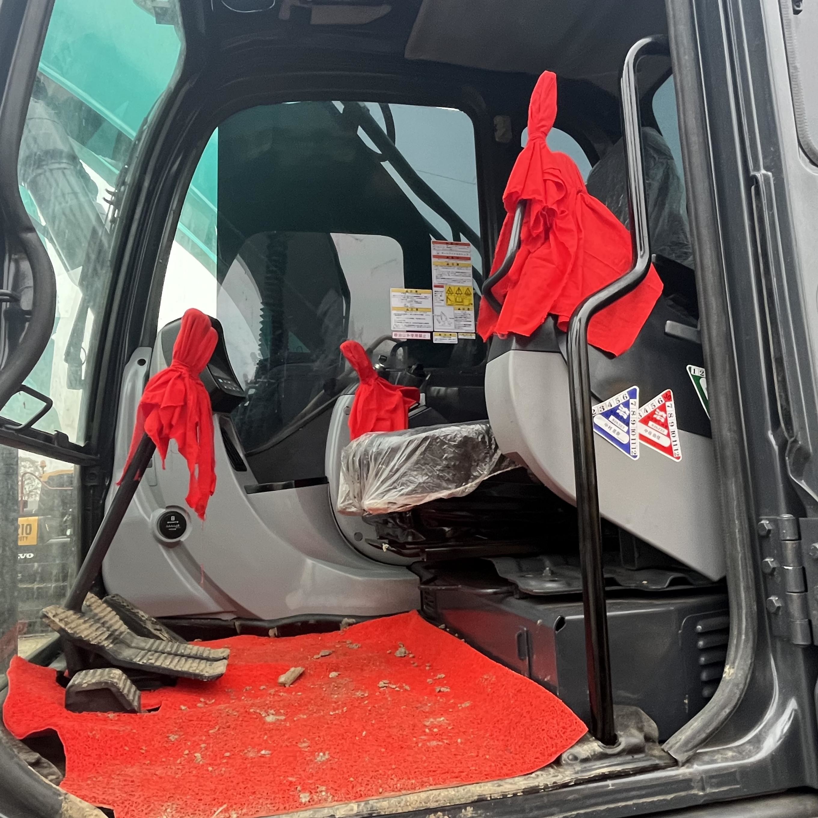 Kobelco SK200D Used Excavator Second Hand Backhoe Excavator Machine 20Ton