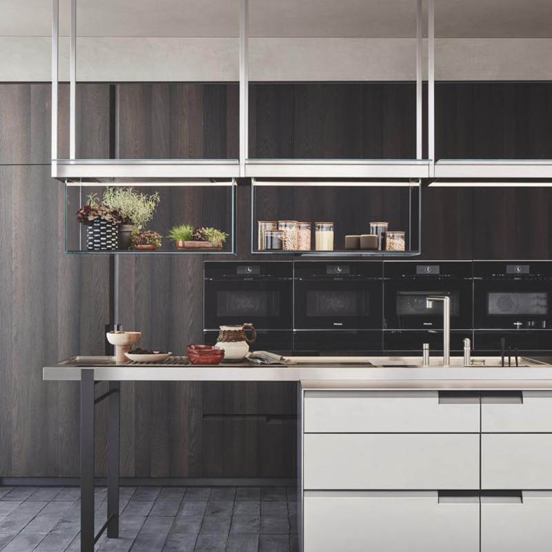 Customized Veneer Color European Style Wooden Kitchen Cabinet with HDF Door Material