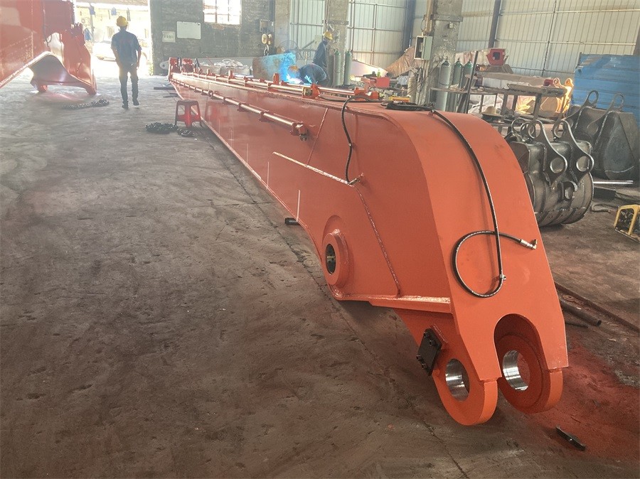 20-22T Long Reach Excavator Booms 13-16m For CAT 320 ZX200 DX200 SY205C