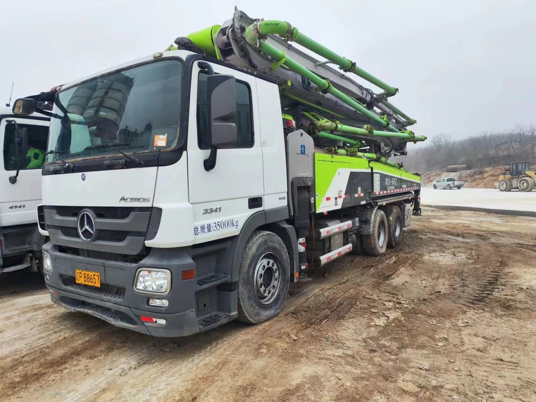 Used Heavy Equipment for Ready Mix Zoomlion56 Meter Concrete Pump Truck
