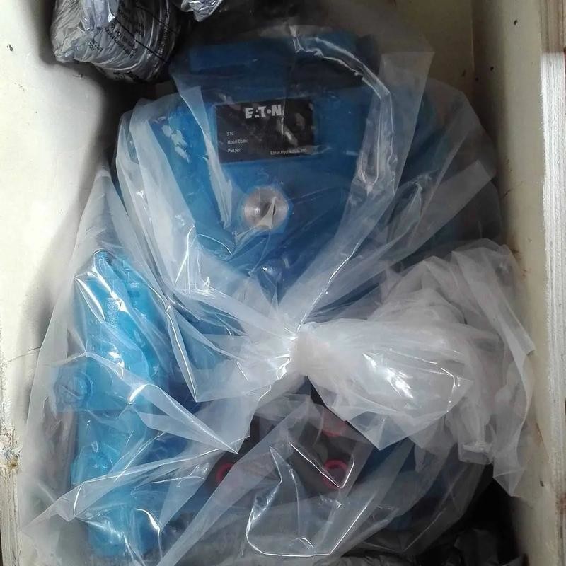 PVH131C-LBF-12S-10-C25V-31-114 Variable Displacement Piston Pump PVH131C-LBF-12S-11-C31V-31
