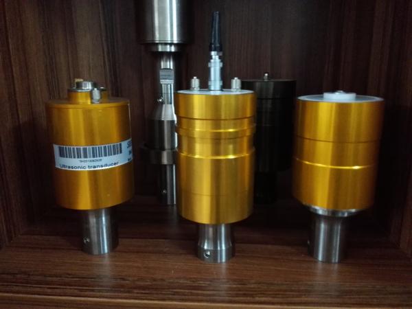 Cutting / Sewing Machine Piezoelectric Pressure Transducer High Oscillation