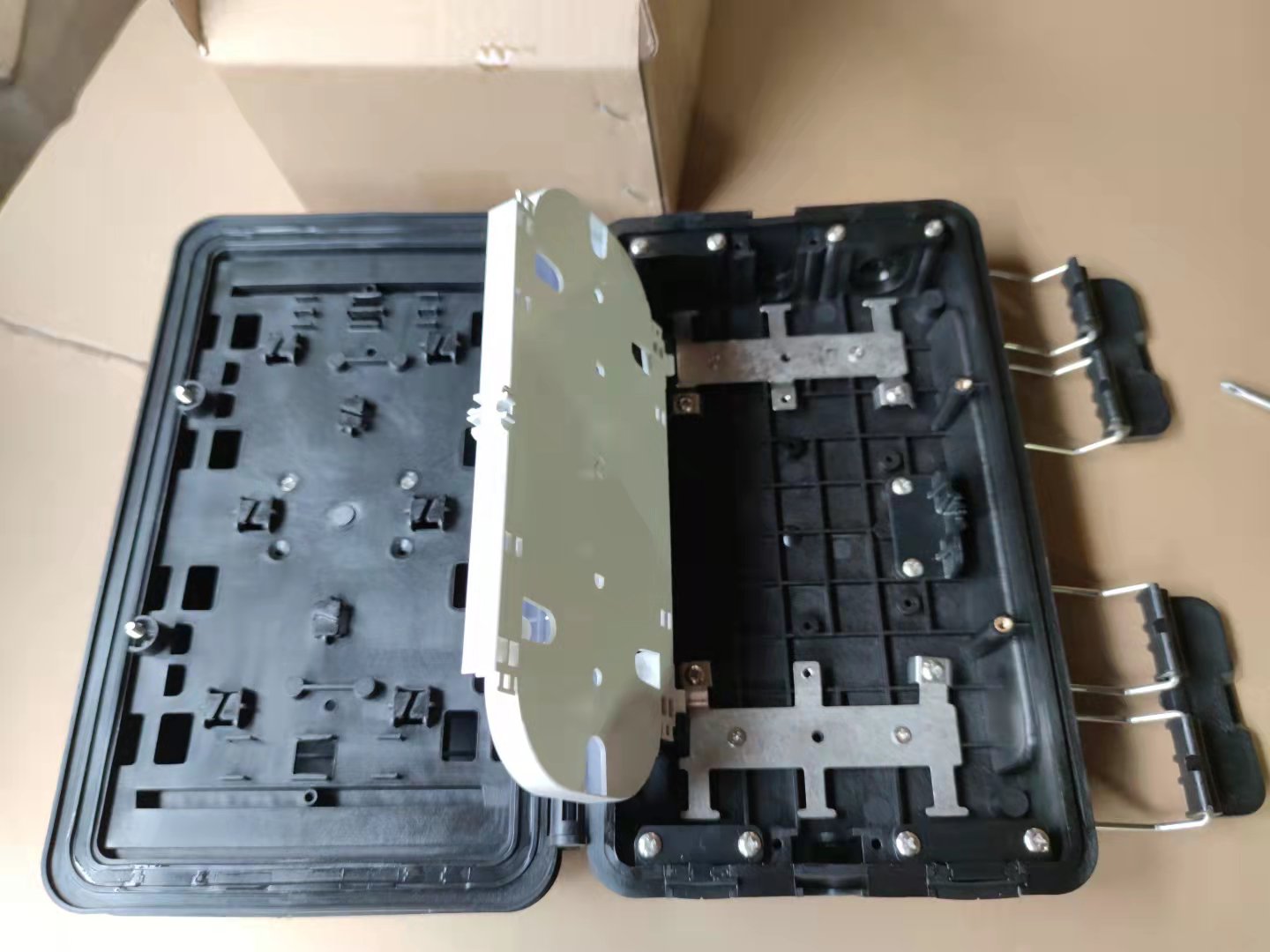 External Three-Tier Joint Closure Fiber Optic Splice Enclosure 24 Core
