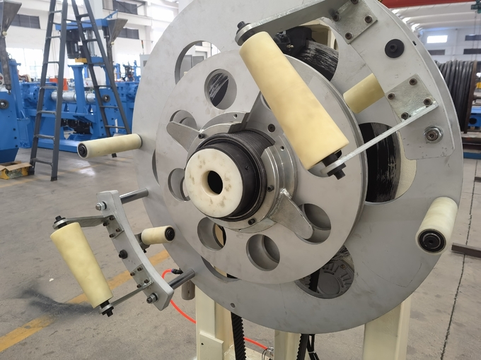 Auxiliary YL600 & 900 Copper Wire Screening Machine S Or Z Rotation Direction With Adjustable Tension