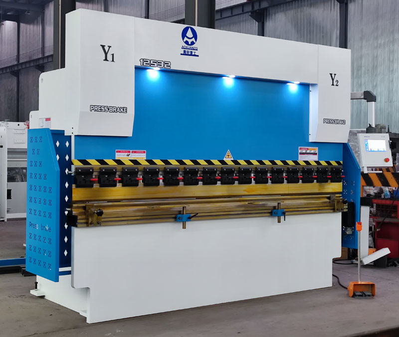 125T3200MM CNC Hydraulic Bending Machine With 7 Inches Touch Screen Interface