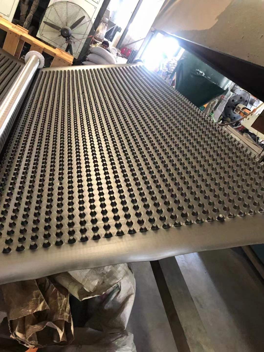 CE ISO14001 ISO9001 Certified HDPE Geocell for Honeycomb Load Support of Road-Surface