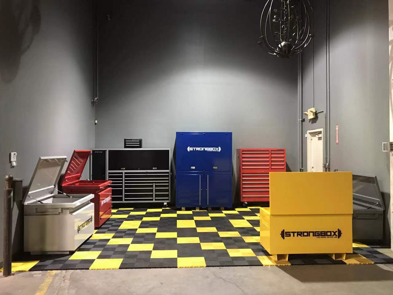 LS-GA005 Customized 1.0mm 1.2mm 1.5mm Garage Metal Tool Cabinet with ODM Support