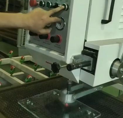 Horizontal Glass Drilling Machine After Cutting Glass