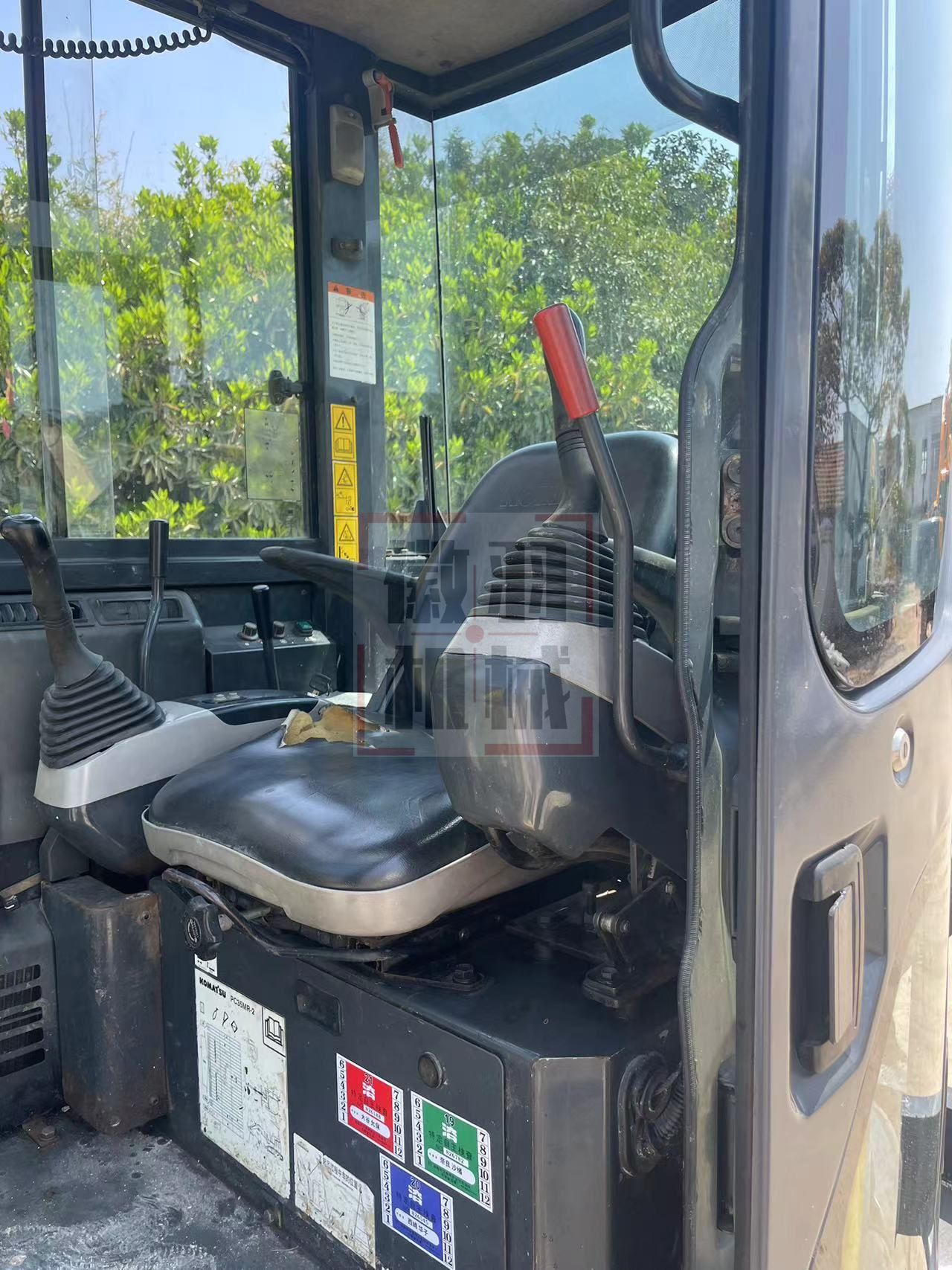 Used mini excavator Komatsu PC35 with cab small digger used machinery mini excavator used second hand digger for sale