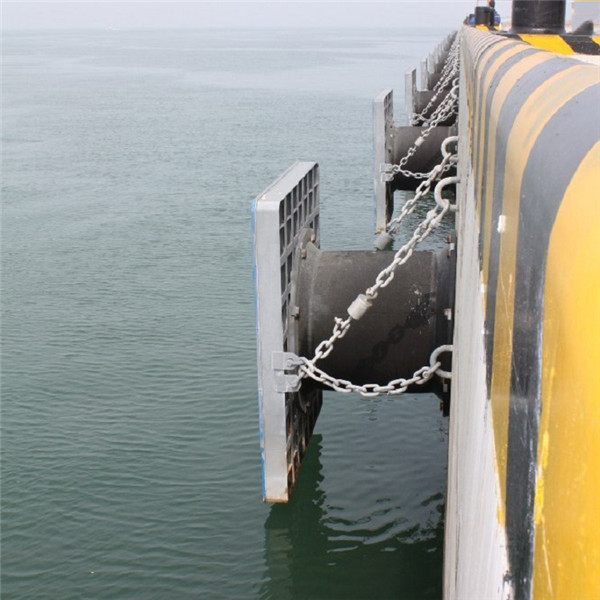 Berth Large Ship Height 3000mm Length 800mm Cell Rubber Fender