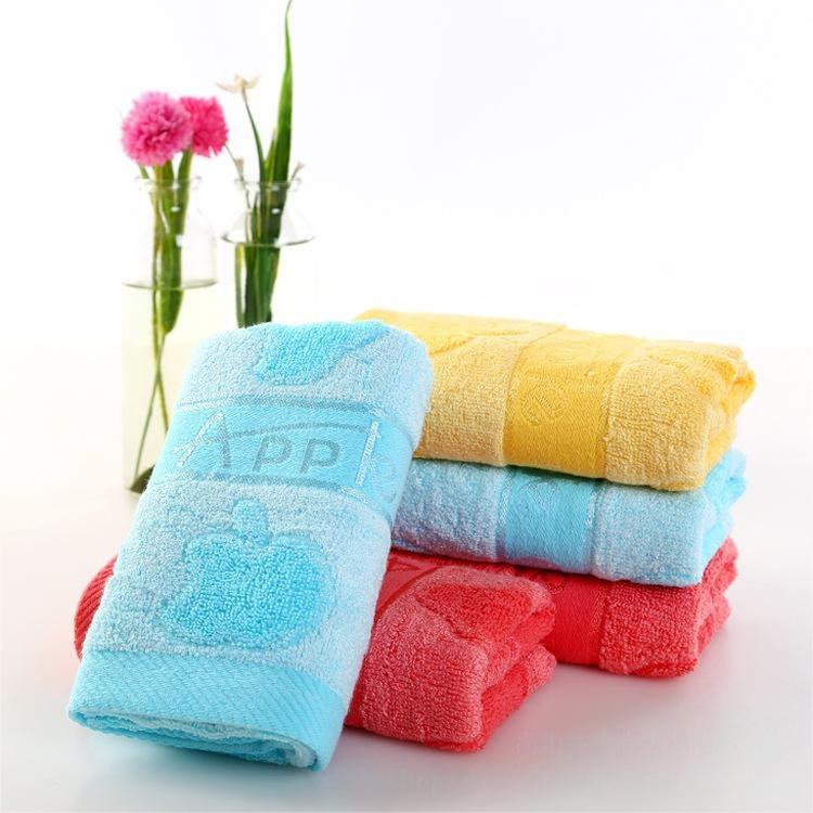 Achieve Maximum Absorbency with Our Jacquard Pattern Wood Fiber Dark Adult Large Towel