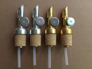  Perfect Style Weighted Stainless Steel Oil Pourer Silver or Golden Premium for Wine Bottle and Ceramic Bottle Manufactures