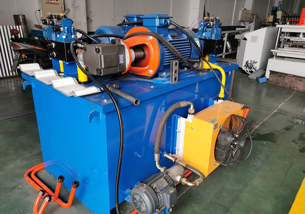 Thickness 0.8-2.5mm Galvanized Coils Cable Tray Roll Forming Machine With Hydraulic Cutting Device