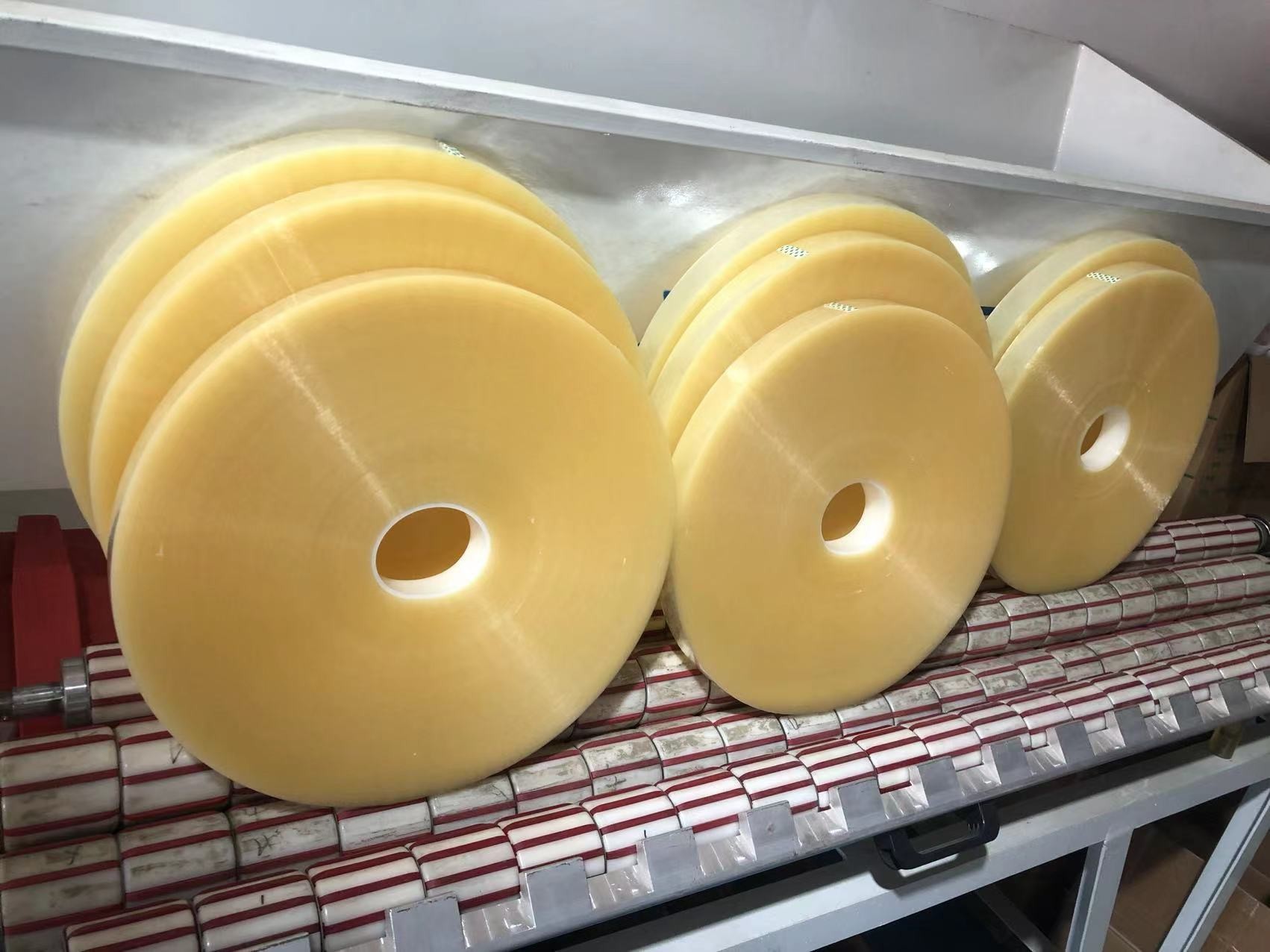 Waterproof BOPP Packing Tape Jumbo Roll Transparent Clear Colour Adhesive Tape