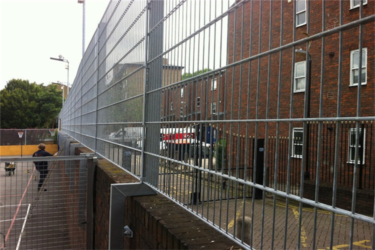 Hot Sales Twin Wire Mesh Fence Panel For Garden Fence With Peach Post