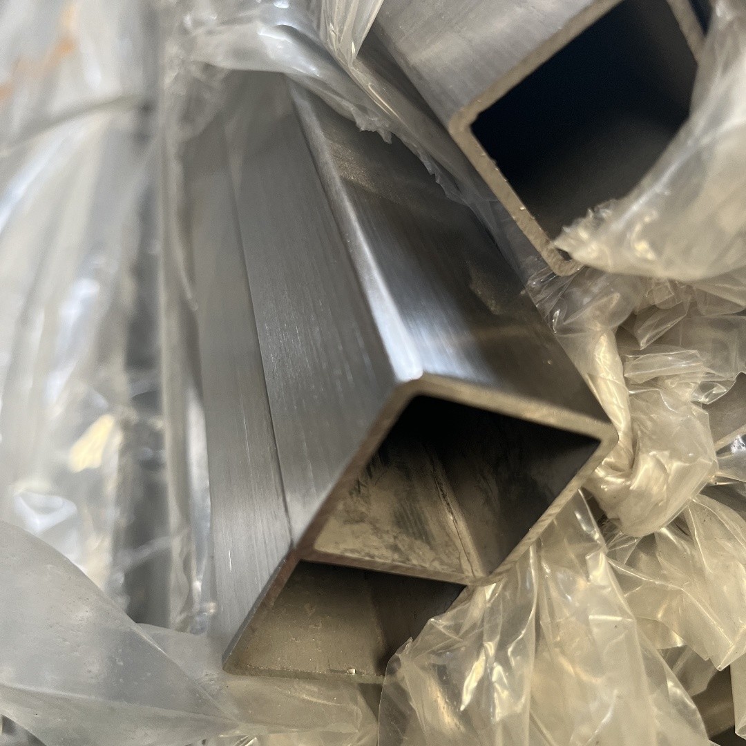 TP304 Stainless Steel Welded Tube100*100*5 SS 304 Square Tube Pickling for Construction