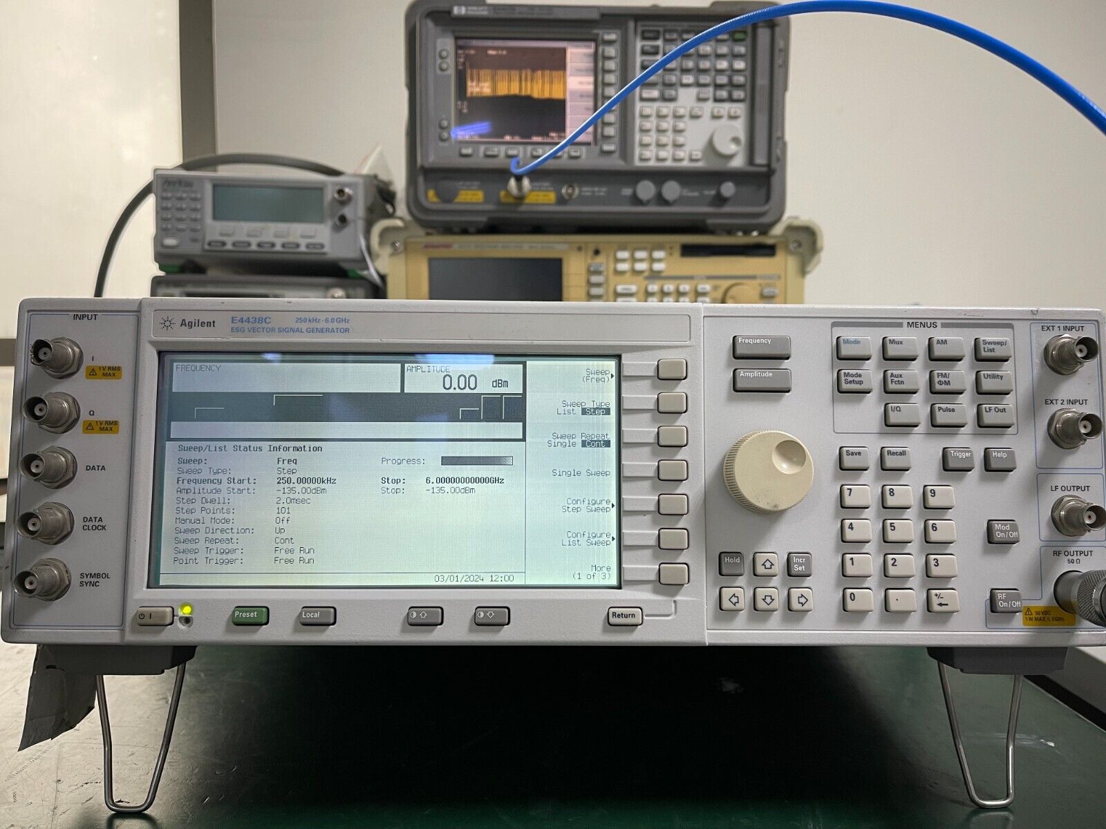 安捷伦 E4438C ESG 矢量信号发生器 250kHz-6GHz _0696 - 第 1 张/共 12 张
