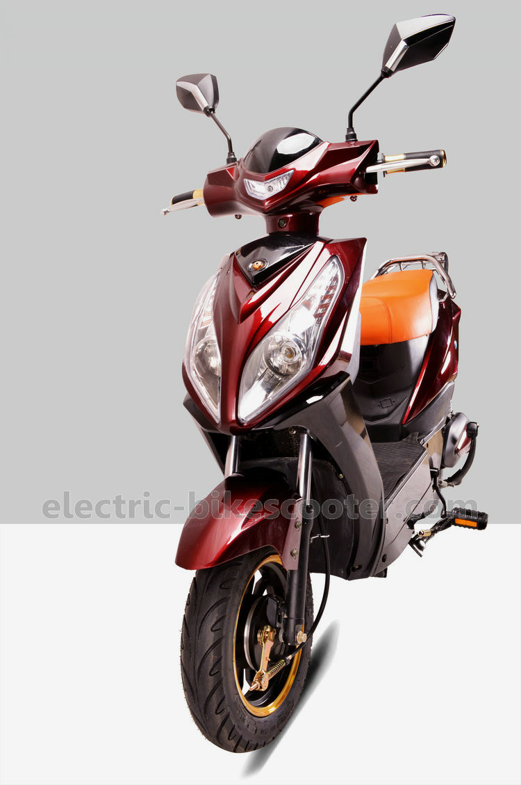 Adults Pedal Assisted Scooter 60V 40Ah Removable Battery 120km Long Travel Distance