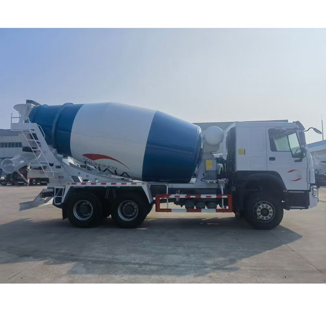 HOWO 6x4 Concrete Mixer Truck 12 Cubic Meters Cement Mixture Truck Customized