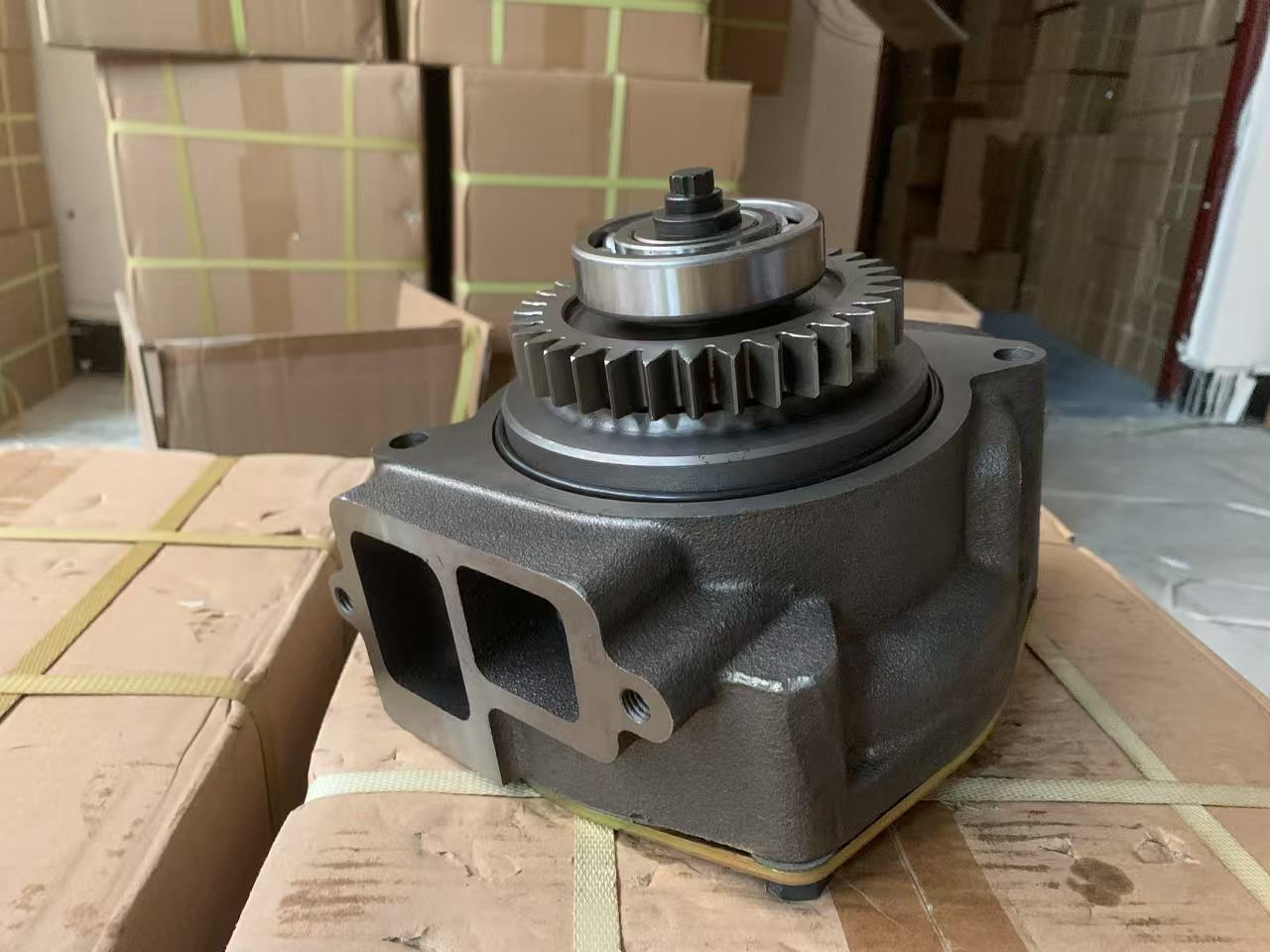 2W8001 Water Pump 172-7765 Caterpillar Excavator 215C 225D 235B E240 E300B Model 330B