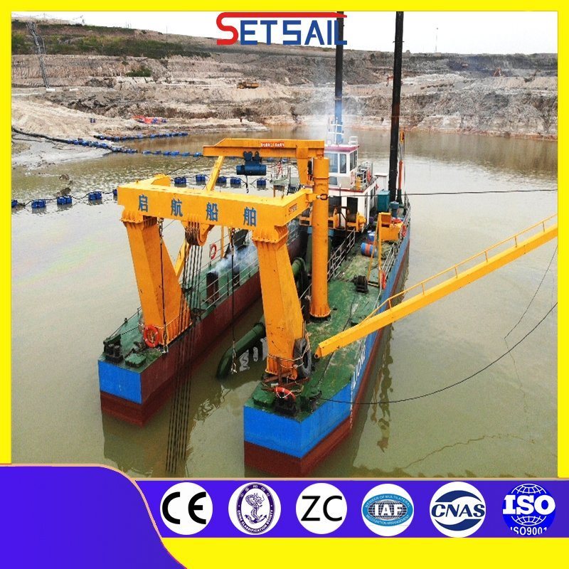 Cummins Diesel Engine 18inch Cutter Suction Dredger with Hydraulic Head