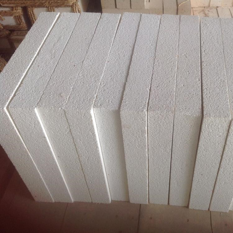High Temperature Insulating Bubble Alumina Brick Lining Solution Refractoriness 1770°