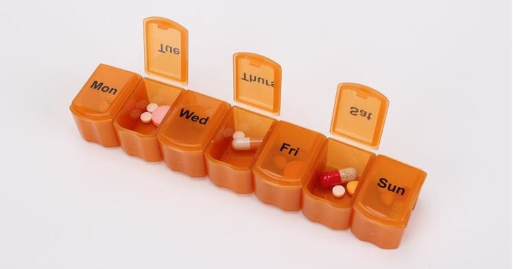 Portable Creative style foldable travel plastic cup with pill case, Random color creative travel cup with pill case for