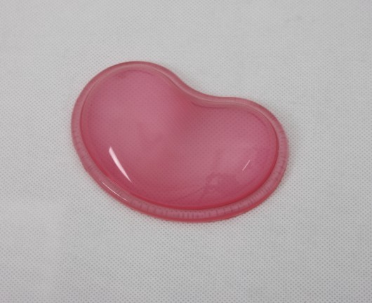 Heart Shaped Gel Ergonomic Mouse Pads Wrist Rests PU Basic Material