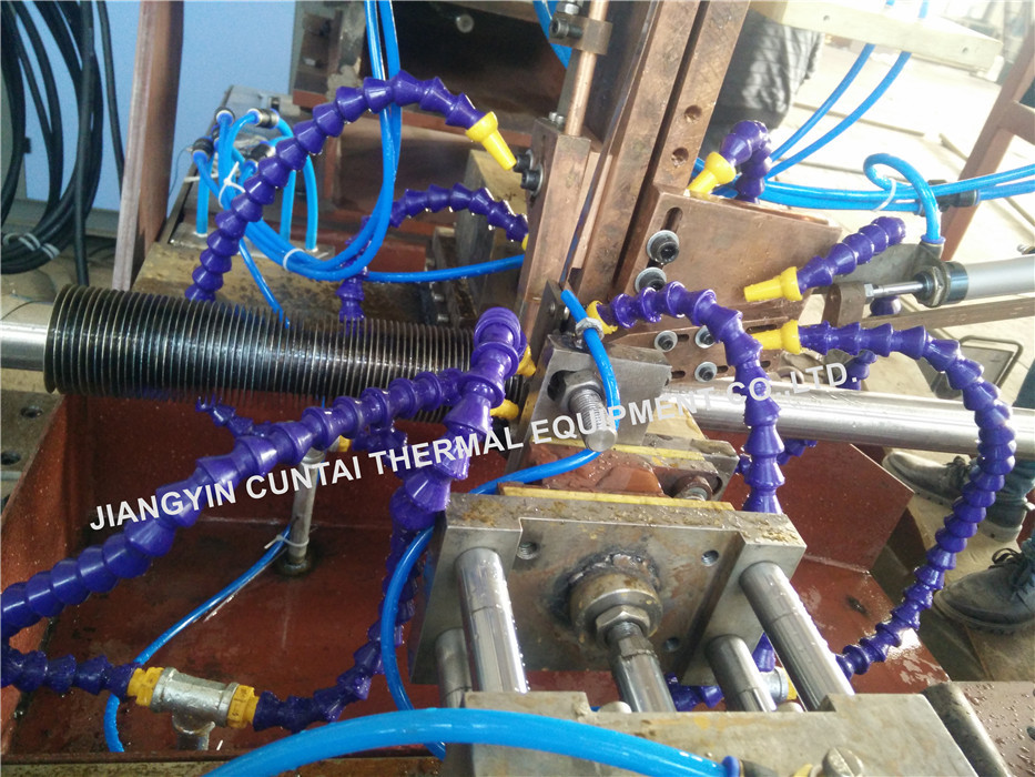 Seamless Carbon Steel Sprial Fin Tubes , High Frequeney Welded Helical Finned Tubes
