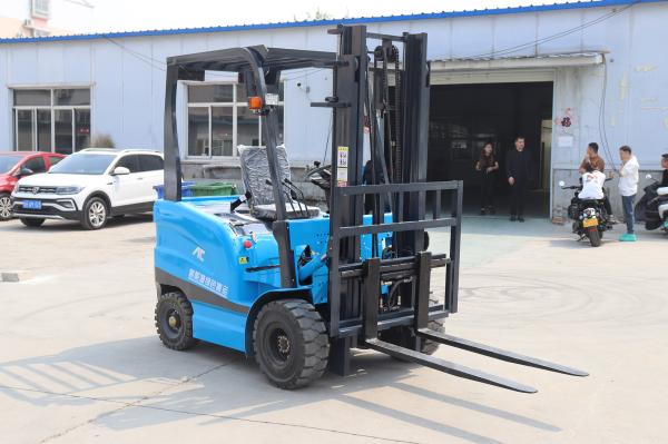 6Meter 3 Ton Triple Stage Mast AC Electric Counterbalance Truck 2.5 Meter