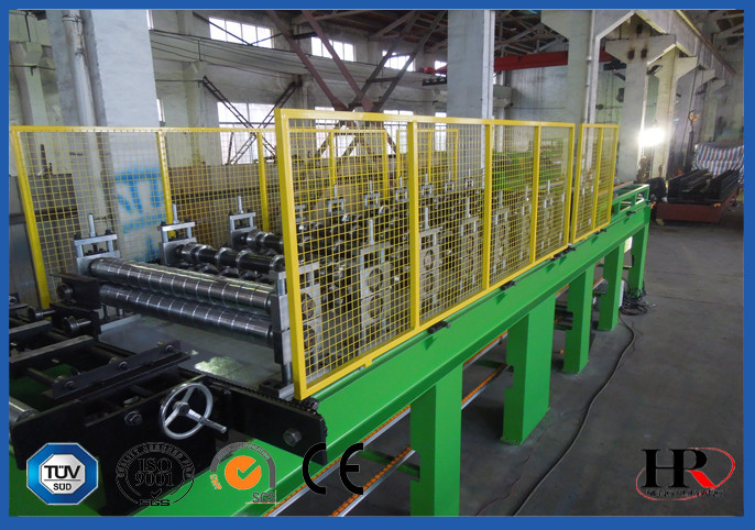 Continuous EPS Sandwich Panel Roll Forming Machine 8m/Min