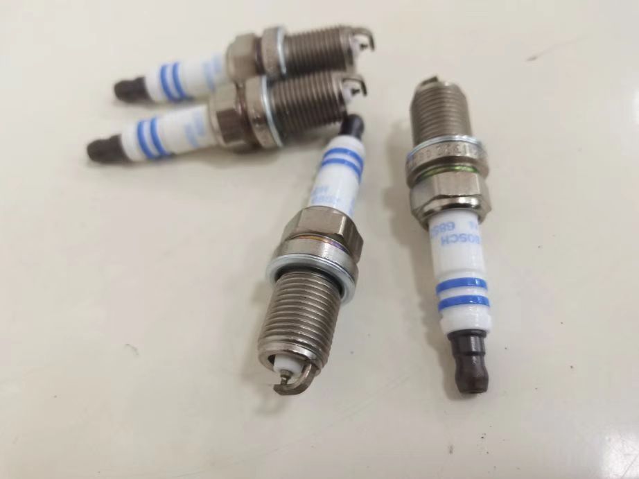 1000450457 Weichai Engine Spark Plug Model Howo HOWO A7 F1 Delivery Method TT/Paypal
