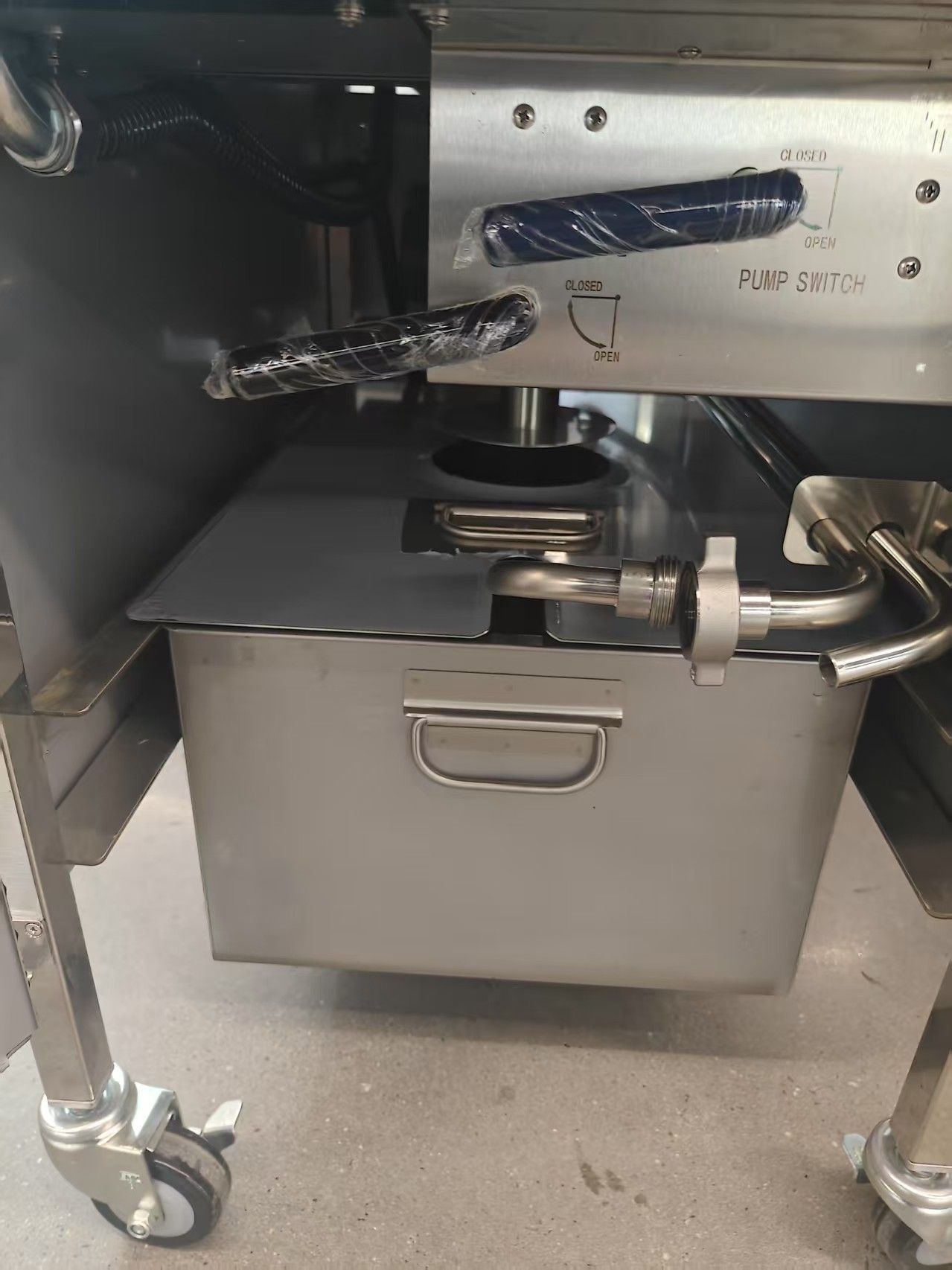 Mechanical Panel 304 SUS Gas Heating Chicken Pressure Fryer With Oil Filtration