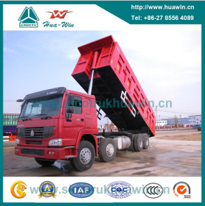 Good Performance 4*2 SINOTRUK 8000 Liters Fuel Tank Truck Oil Tanker Truck