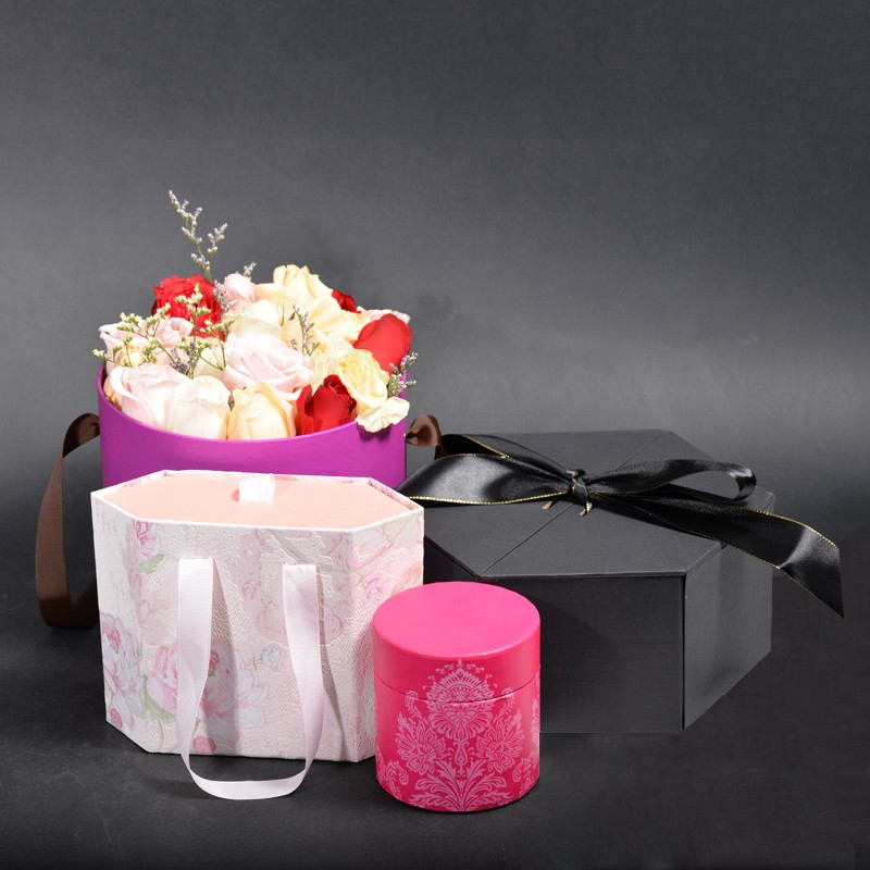 Ribbon Wedding Gift Boxes For Guests Luxury Appearance With Certification