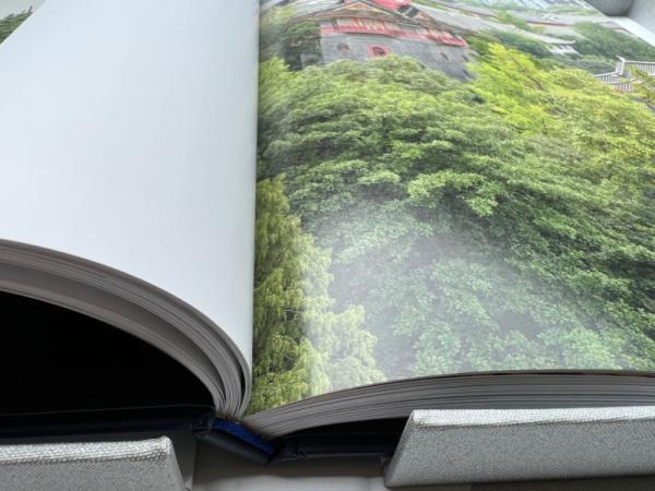Quality CMYK Hard Cover Photo Book Printing Saddle Stitching UV Full Color 21cm for sale