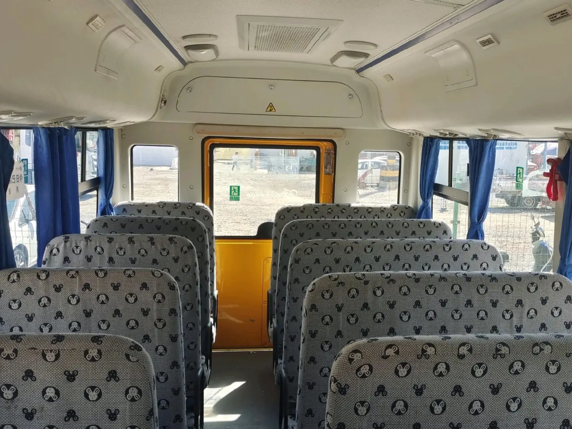Second Hand School Bus Yellow Color 27 Seats Front Engine Sliding Window With A/C Used Yutong Bus ZK6609