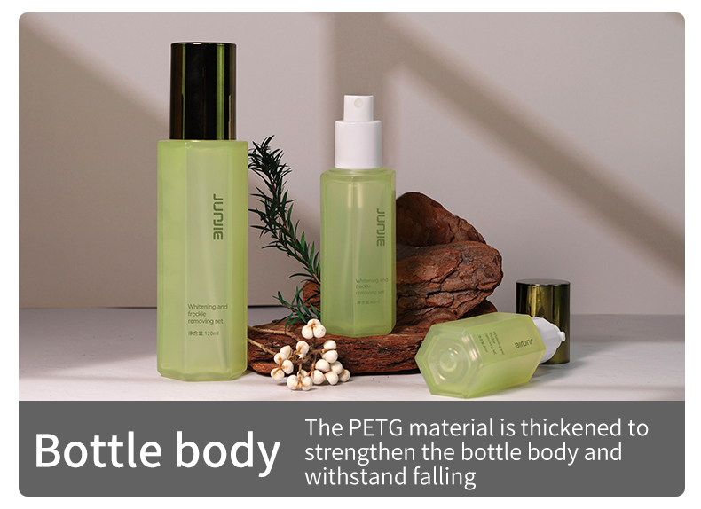 30ml 60ml 100ml 120ml Refillable Spray Bottles , Toner Pump Bottle Cosmetic