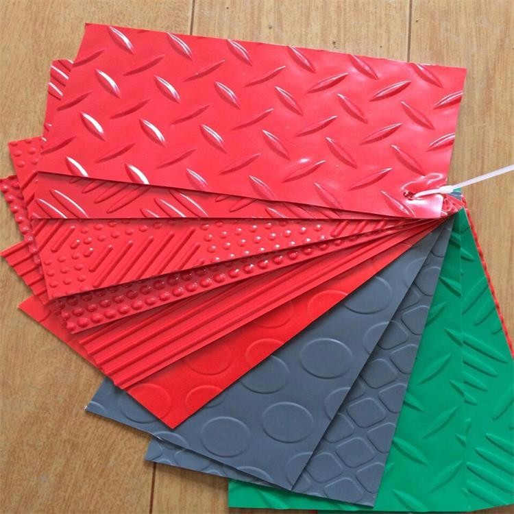Outdoor PVC Floor Covering , Plastic Garage Floor Tiles Simple Design