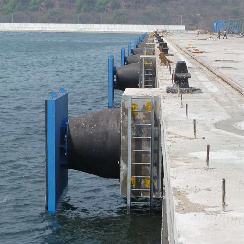 1100h Cone Type Marine Fender Wide Contact Face Energy Efficient Corrosion Resistant