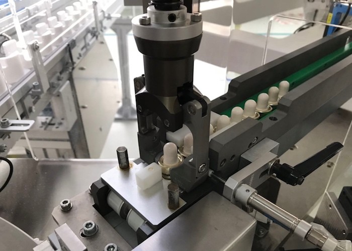 Stable Liquid Filling And Capping Machine Length 70-160 Mm Lotion Intermittent Mode