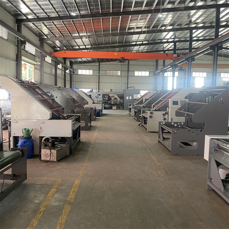 Stable Energy Saving Flute Laminator Full Auto For Mechanical Equipment