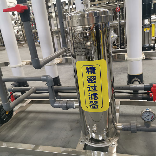 2000LPH Industrial Water Ultrafiltration System Reliable Operation 380V 1.5Kw