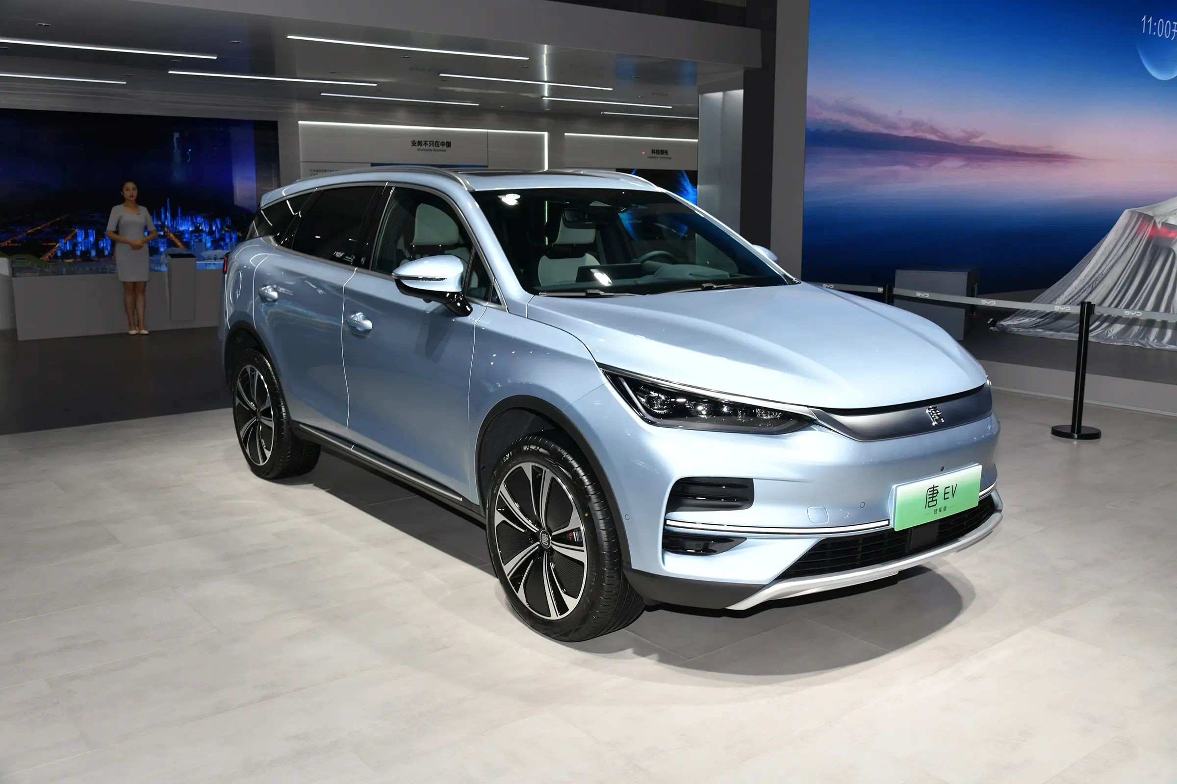 Discover the Power and Elegance of BYD Electric Car The Flagship Model of the Tang Lineup