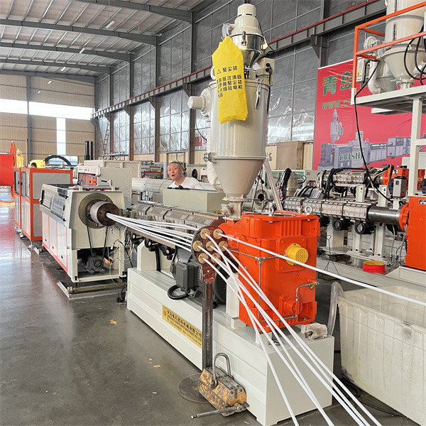 PE Carbon Reinforced Spiral Pipe Production Line / Equipment
