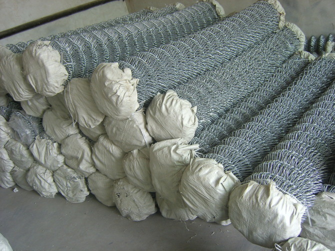75x75 mm Wire Security Fence Panels / PVC Chain Link Fence galvanized