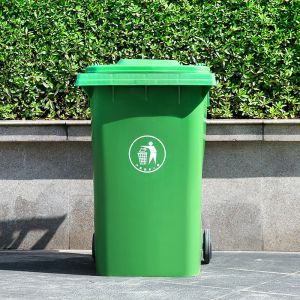 Outdoor Large Capacity Wheeled Rubber Wheeled Plastic Trash Can