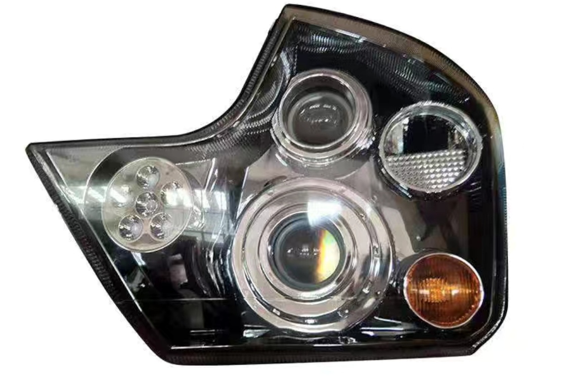 Upgrade to OE No. 9438201561 LED Headlights for Mercedes-Benz Actros MP2 / MP3 Trucks