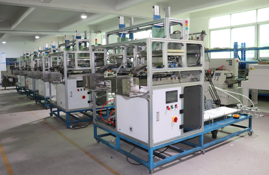 Raincoat Folding Packaging Machine Intact Folding And Stacking Machine
