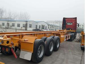 40ft 12m Tractor Trailer Truck 3 Axle Skeleton Semi Trailer For Container
